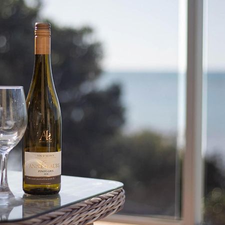 Beachfront Bliss On Wanaka Terrace Support Local Vila New Plymouth Exterior foto