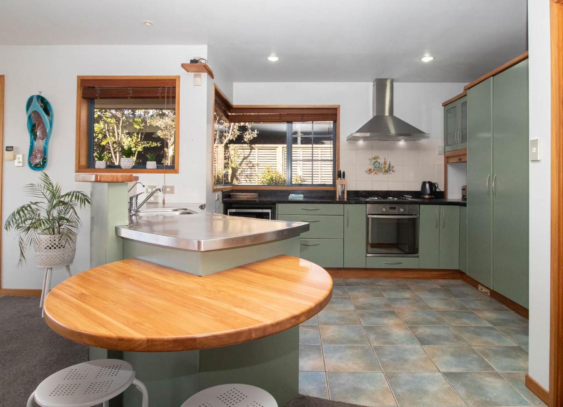 Beachfront Bliss On Wanaka Terrace Support Local Vila New Plymouth Exterior foto